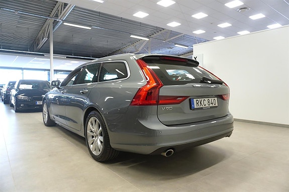 Volvo V90 4 of 22