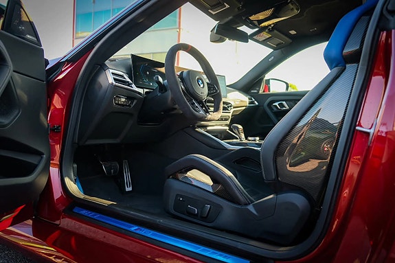 BMW M2 18 of 19