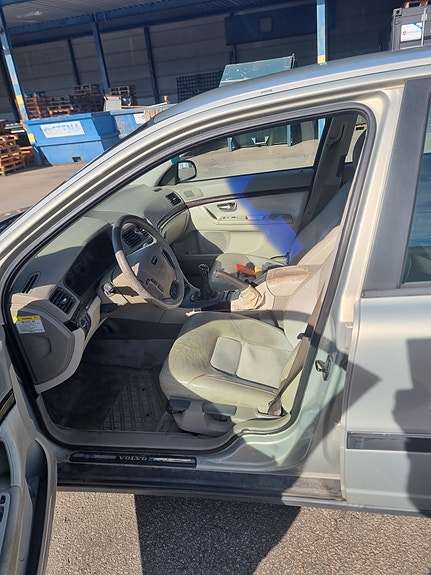 Volvo S80 6 of 6