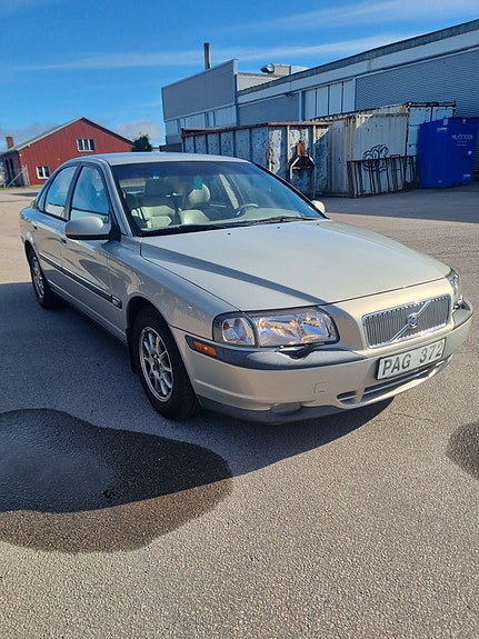Volvo S80 2 of 6