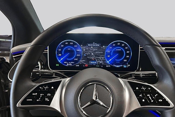Mercedes-Benz EQE300 11 of 20
