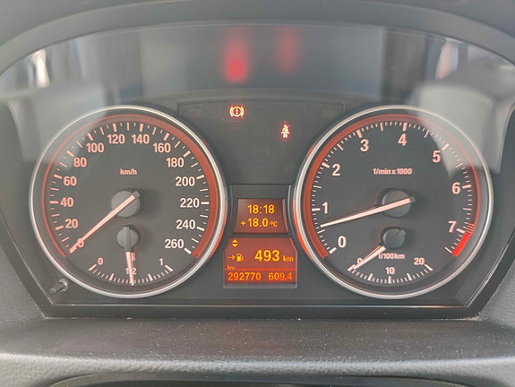 BMW 325i 3 of 10