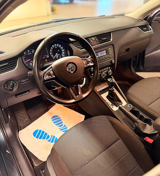 Skoda Octavia 11 of 19