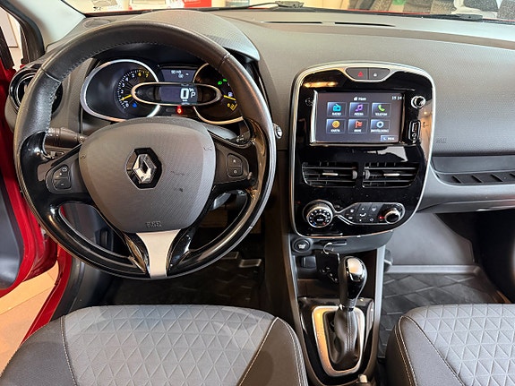 Renault Clio 17 of 26