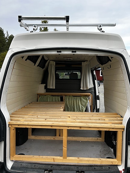 Volkswagen Transporter 6 of 9