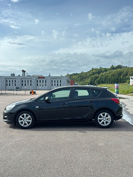 Opel Astra 4 of 14