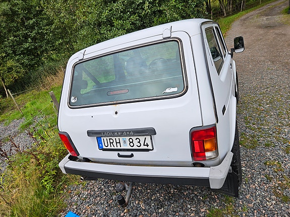 Lada Niva 3 of 15