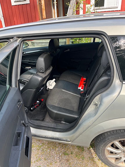 Opel Astra 5 of 6