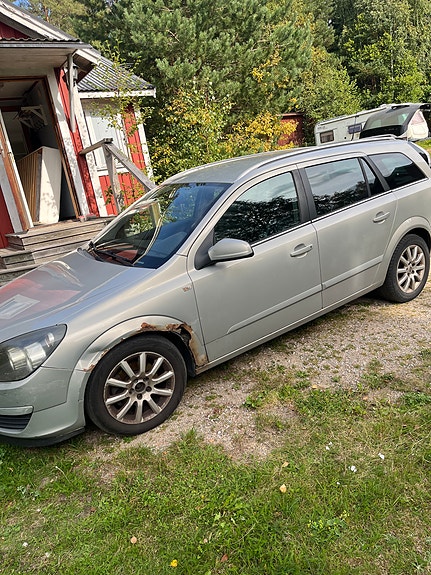 Opel Astra 2 of 6