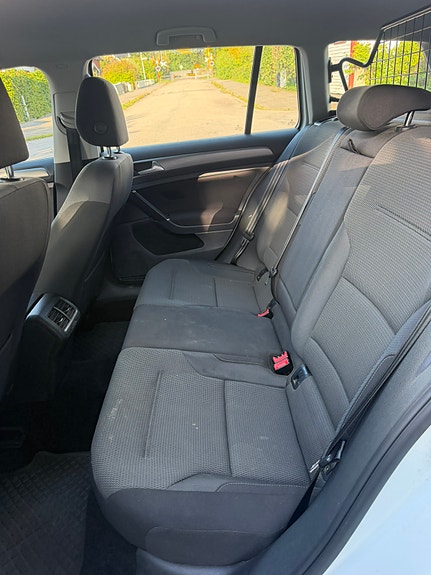 Volkswagen Golf VII 7 of 9