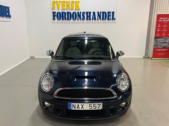 MINI Cooper S 3 of 25