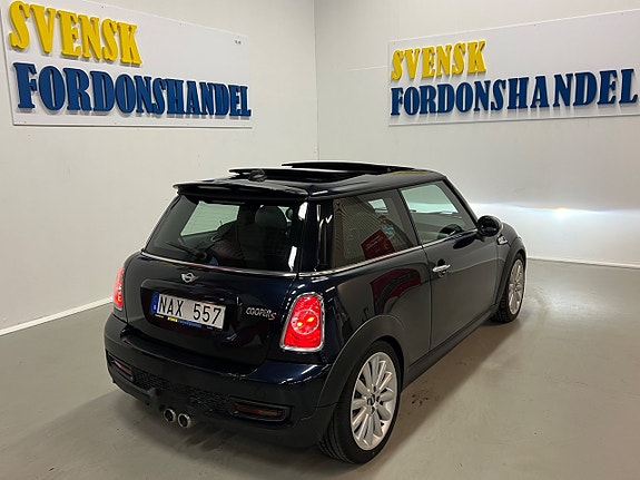 MINI Cooper S 6 of 25