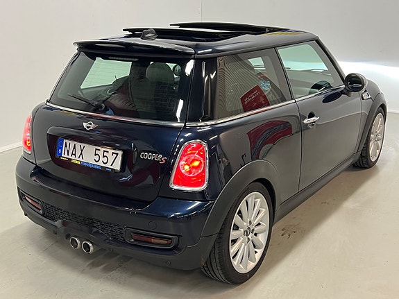 MINI Cooper S 7 of 25
