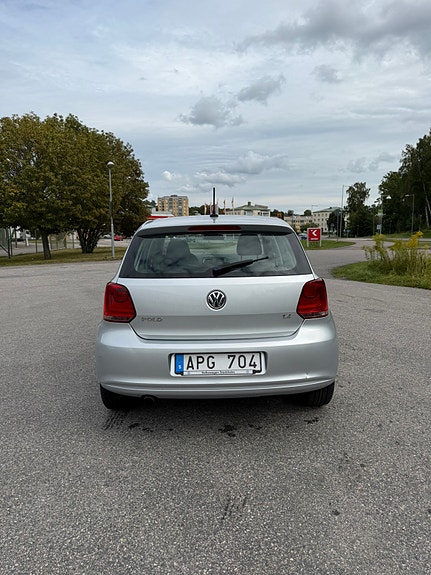 Volkswagen Polo 2 of 7