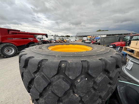 Volvo L 45 F 7 of 7