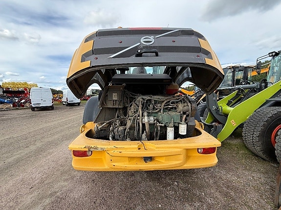 Volvo L 45 F 4 of 7