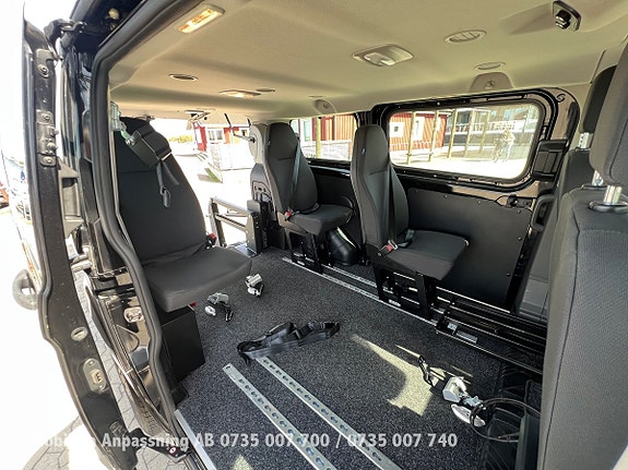 Ford Custom Tourneo 25 of 30