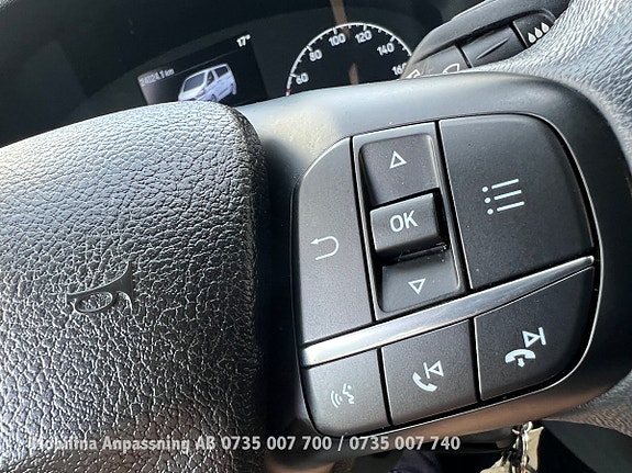 Ford Custom Tourneo 28 of 30