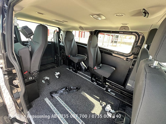 Ford Custom Tourneo 7 of 30
