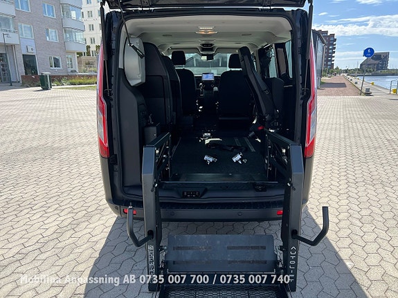 Ford Custom Tourneo 21 of 30