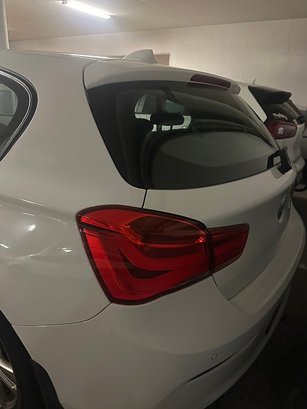 BMW 118i 2 of 6