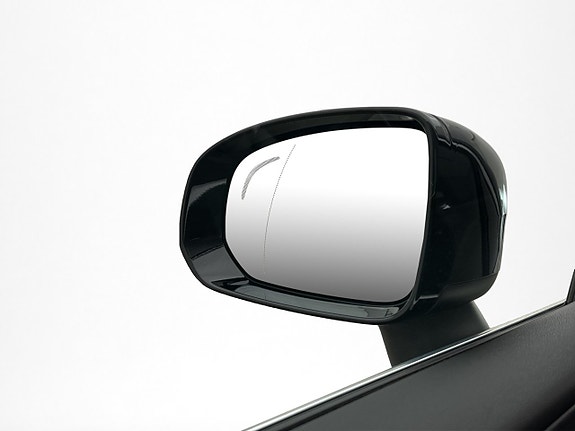 Volvo XC60 10 of 30