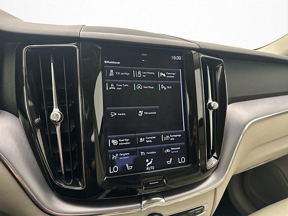 Volvo XC60 24 of 30
