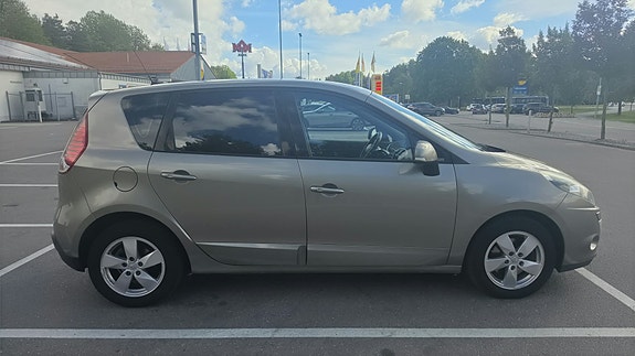 Renault Scenic III 2 of 6
