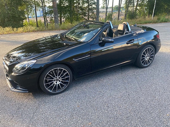 Mercedes-Benz SLC200 6 of 7