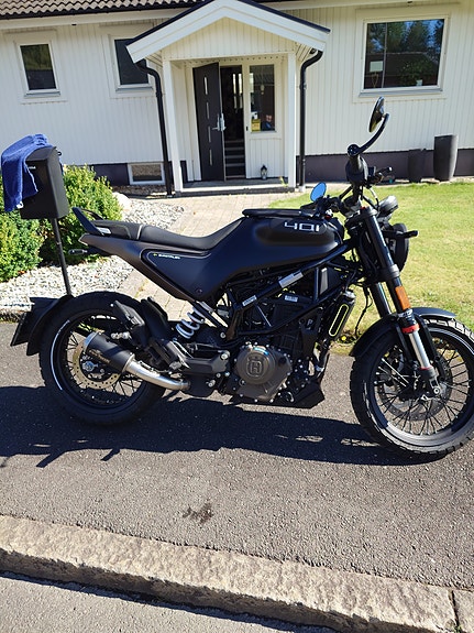 Husqvarna HUSQVARNA SVARTPILEN 401 2 of 4