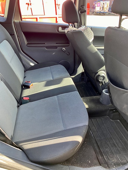 Mitsubishi Colt 7 of 7