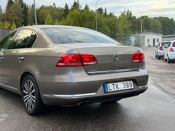 Volkswagen Passat 5 of 15