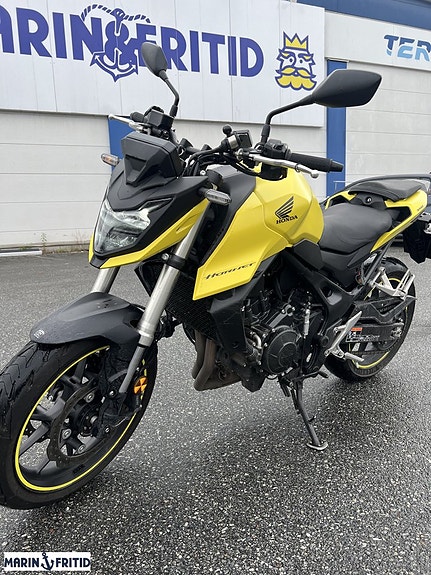 Honda 750 Hornet 2 of 8