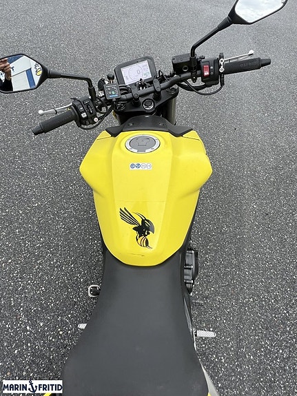Honda 750 Hornet 7 of 8