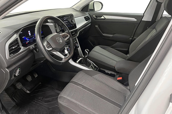 Volkswagen T-Roc 14 of 29