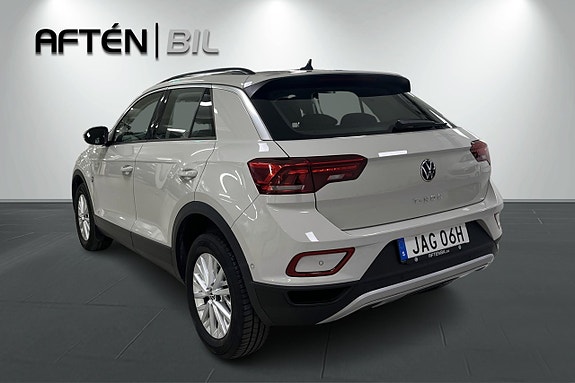 Volkswagen T-Roc 9 of 29