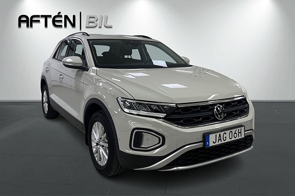 Volkswagen T-Roc 4 of 29