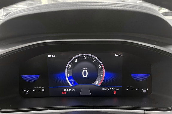 Volkswagen T-Roc 22 of 29