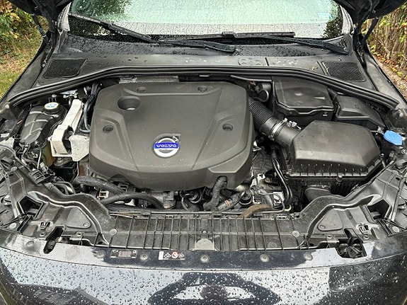 Volvo V60 5 of 13