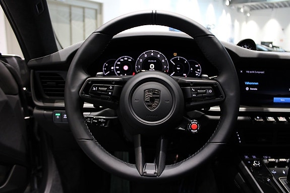 Porsche 911 Turbo S 14 of 18