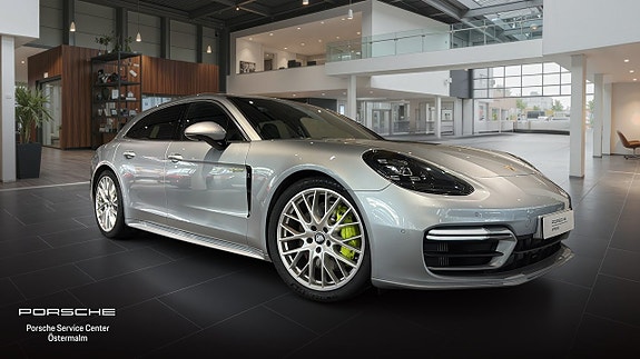 Porsche Panamera 4