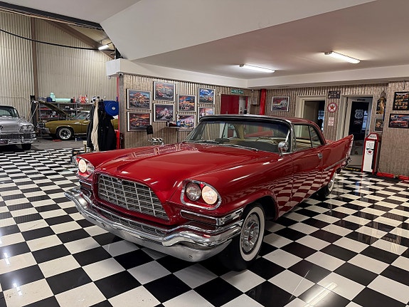 Chrysler 300C 14 of 26