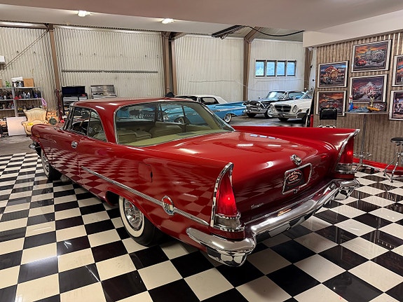 Chrysler 300C 12 of 26
