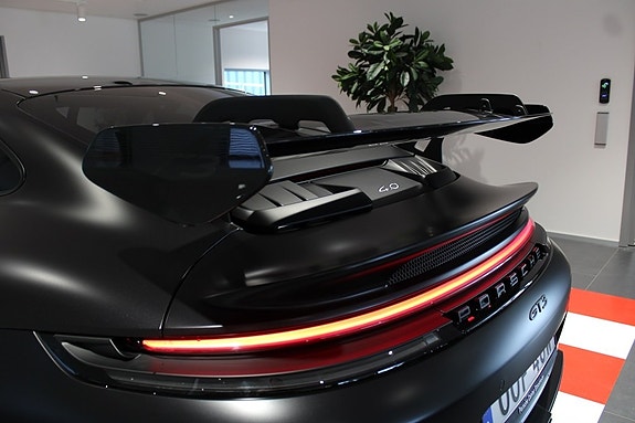 Porsche 911 GT3 8 of 21