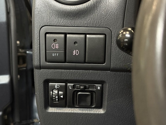 Suzuki Jimny 11 of 18