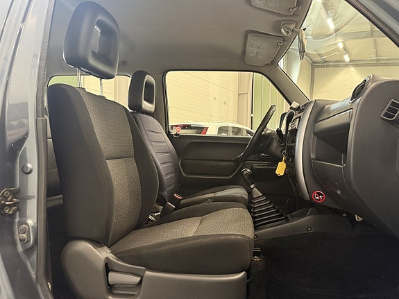 Suzuki Jimny 9 of 18