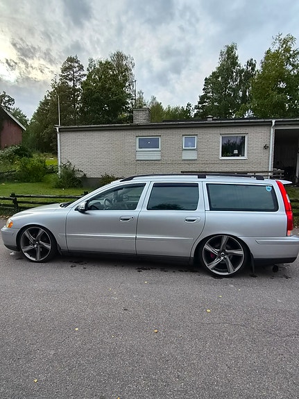Volvo V70 9 of 13