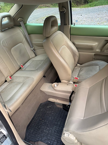 Volkswagen New Beetle 8 of 20