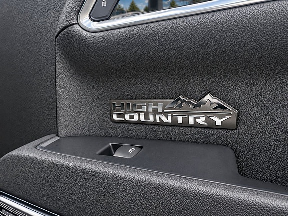 Chevrolet Silverado 1500 12 of 17