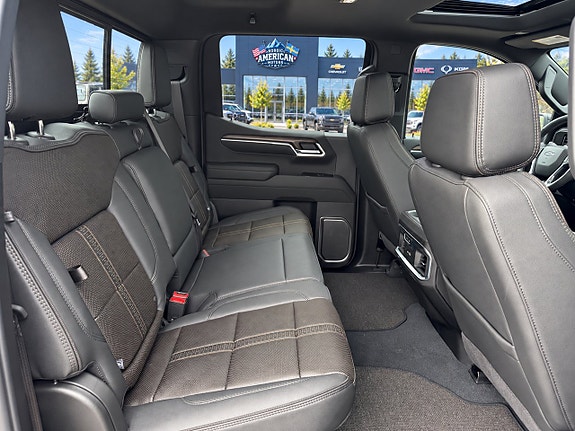 Chevrolet Silverado 1500 10 of 17